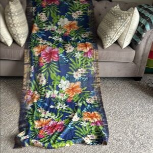 Floral Tropical Scarf Very large